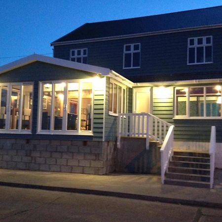 The Waterfront Boutique Hotel Stanley Exterior foto
