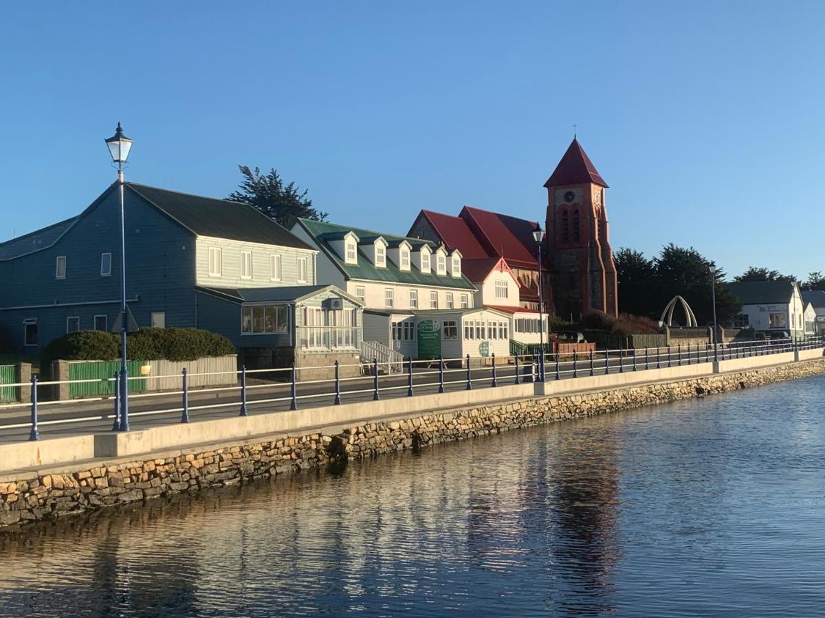 The Waterfront Boutique Hotel Stanley Exterior foto